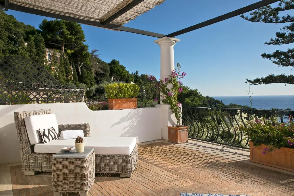 DOUBLE DELUXE Room, La Minerva, Naples