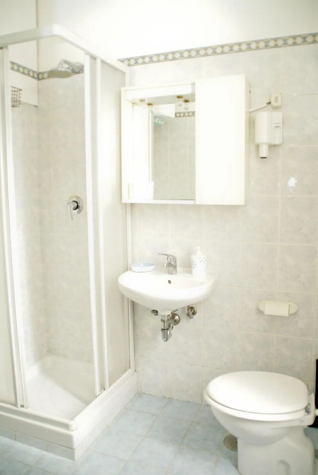 Room, Laterano Inn, Naples