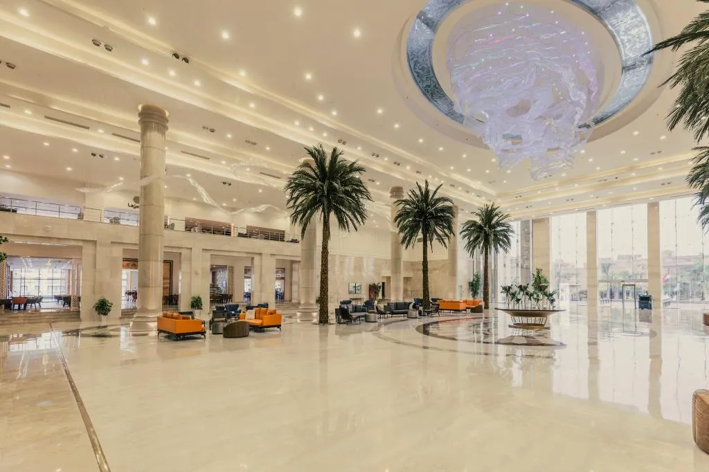Lobby, Triumph Luxury Hotel, Cairo