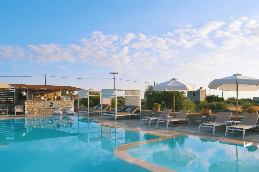 Pool, Kastro Maini, Kalamata