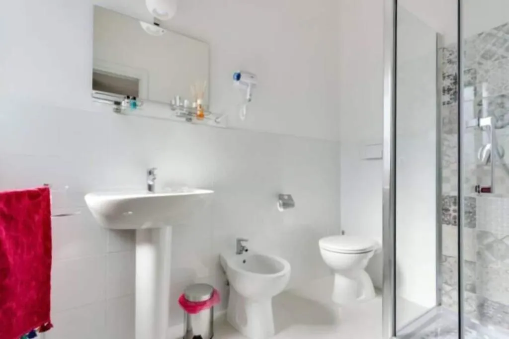 Room, Letto E Latte, Naples