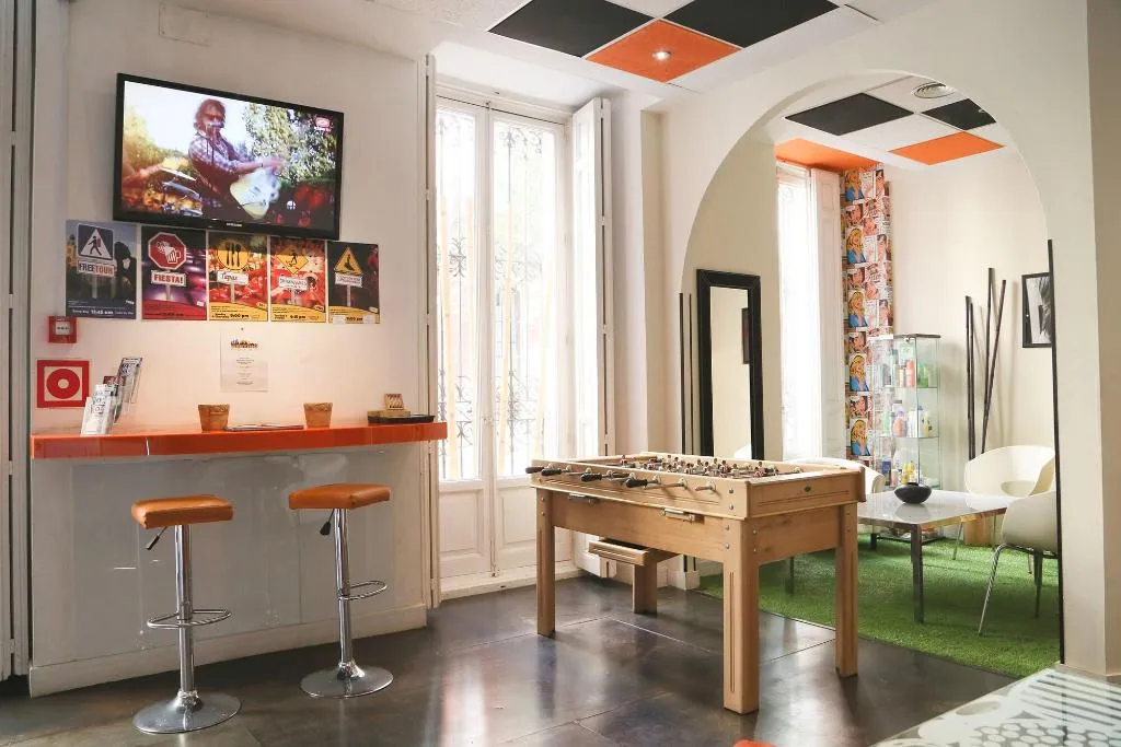 Sports and Entertainment, Hostels Meetingpoint, Madrid