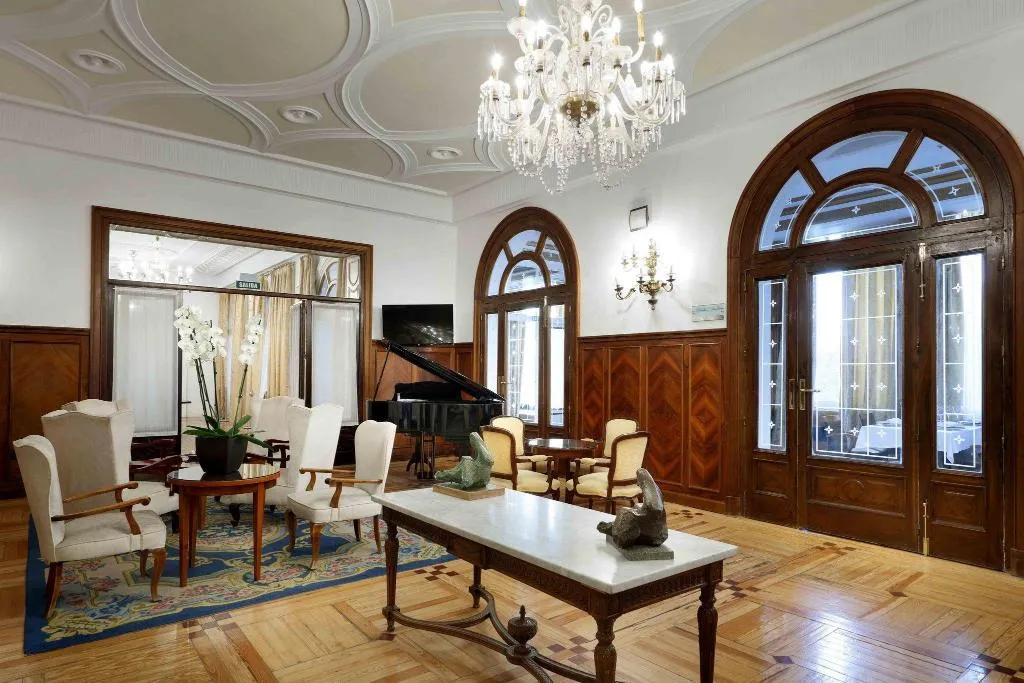 General view, Dorma Victoria Palace, Madrid
