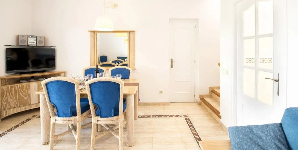 APARTMENT CAPACITY 2 TWO BEDROOMS Room, Ona Village Cala d'Or, Majorca