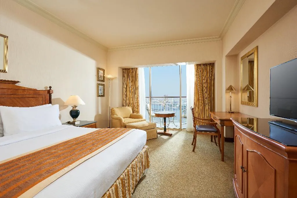 Double or Twin EXECUTIVE KING BED Room, Hilton Cairo Grand Nile, Cairo