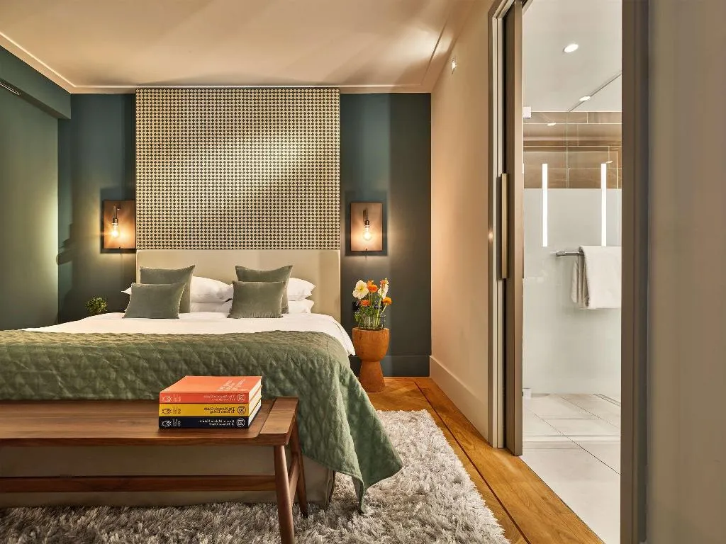 Room, Hyatt Regency Amsterdam, Amsterdam