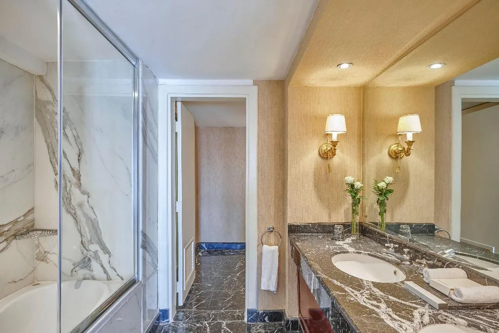 SUITE Presidential WITH VIEWS Room, Semiramis InterContinental Cairo, Cairo