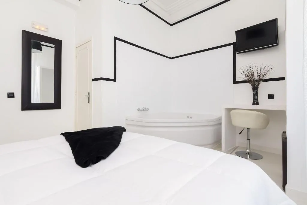 Room, Hostal Gran Via 63 Rooms, Madrid