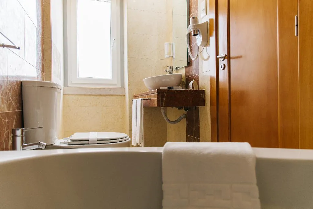 DOUBLE WITH JACUZZI Room, America Diamonds, Lisbon
