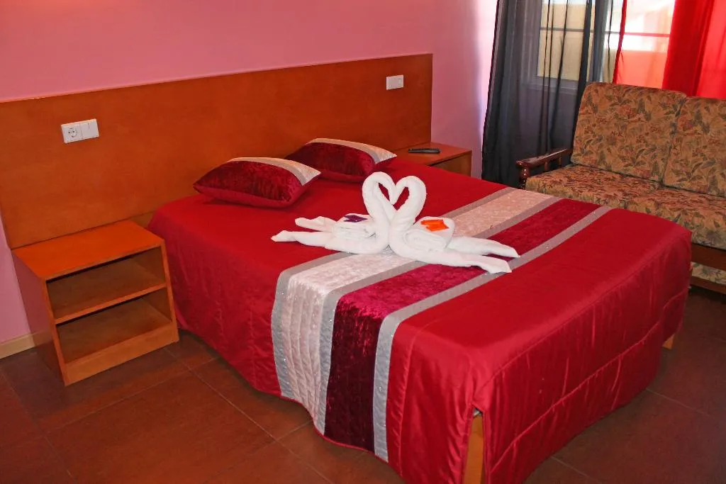 Room, Residencial Monte Carlo, Porto