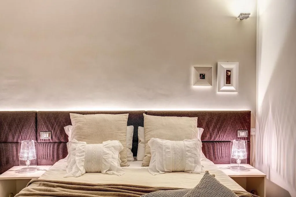 Room, Approdo Ripetta, Rome