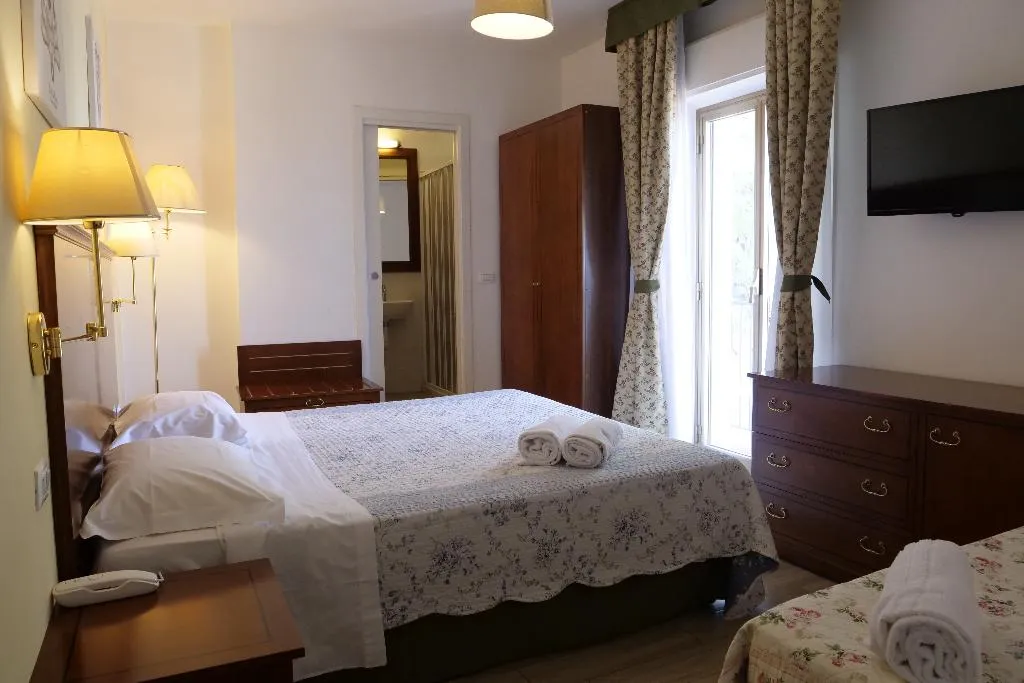 TRIPLE SEA VIEW Room, Hotel Elios, Taormina