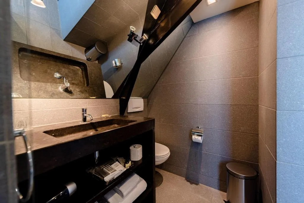 DOUBLE KING SIZE BED Room, Catalonia Vondel Amsterdam, Amsterdam