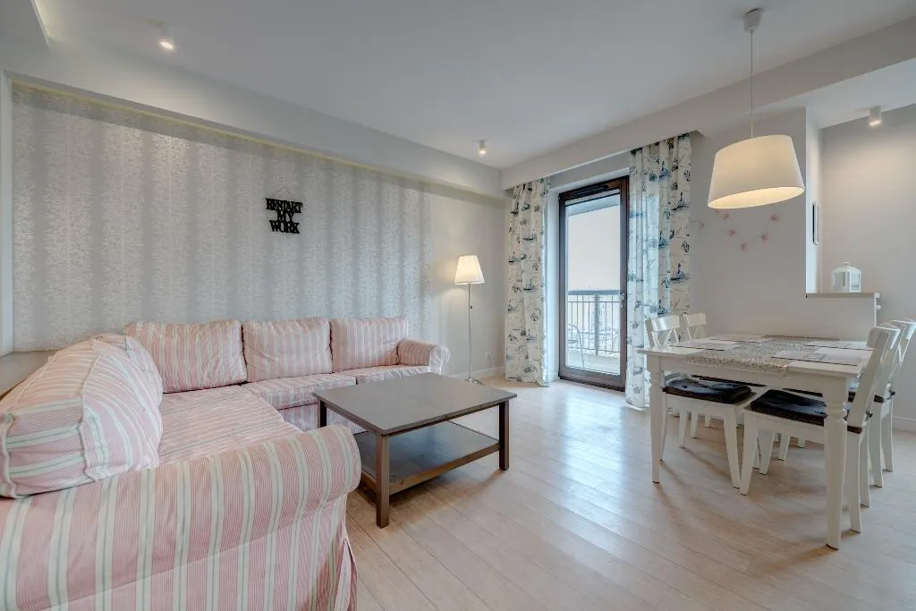 APARTMENT CAPACITY 4 TWO BEDROOMS Room, Dom & House - Apartments Old Town Szafarnia, Gdansk