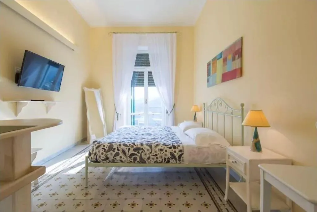 Room, Villa Verde Sul Mare, Naples