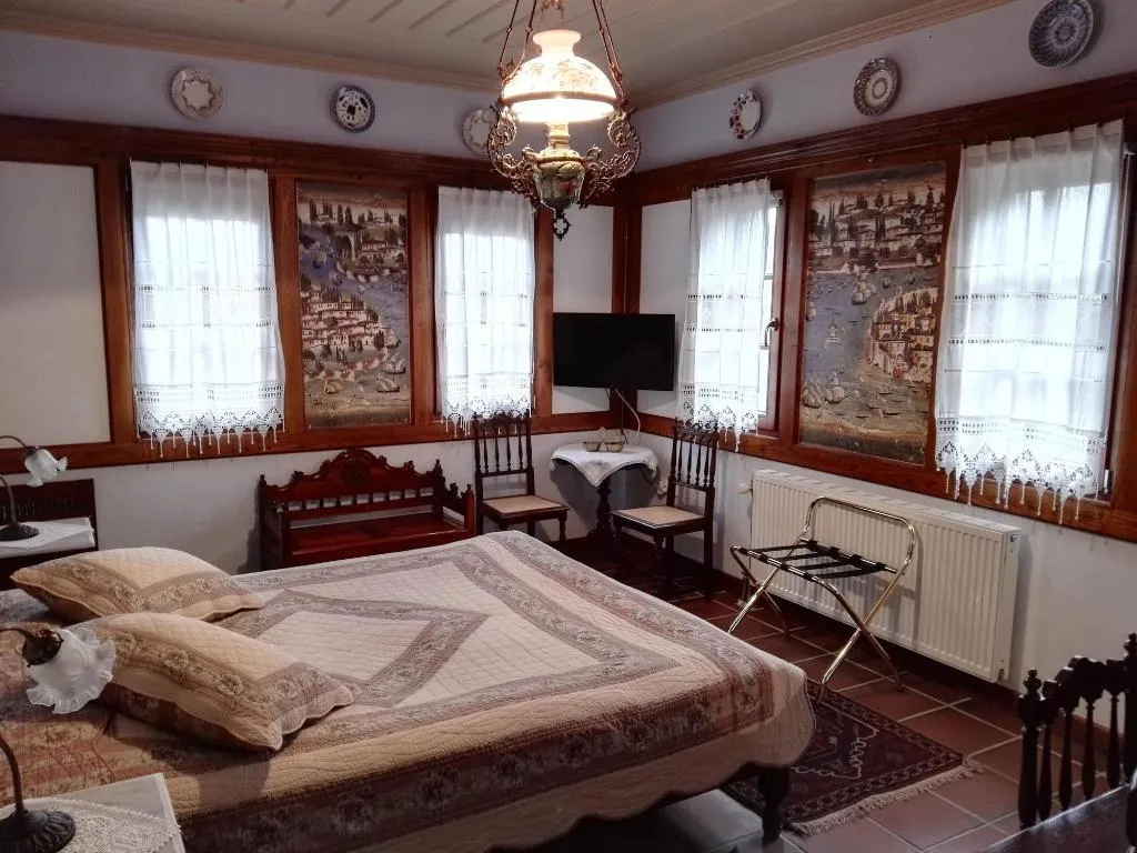 Room, Viraggas, Halkidiki