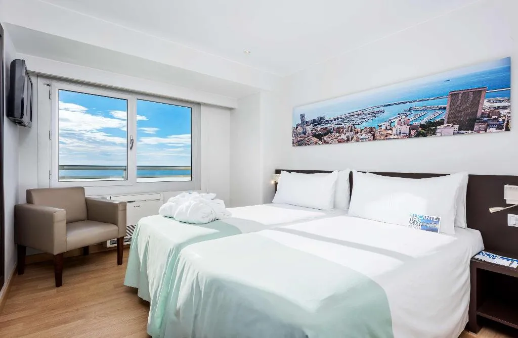 Room, Hotel Alicante Gran Sol Affiliated by Melia, Costa Blanca
