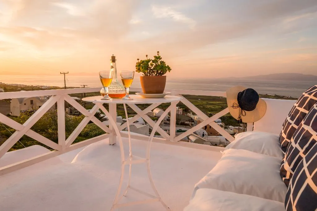 SUITE STANDARD Room, Fava Eco Suites, Santorini
