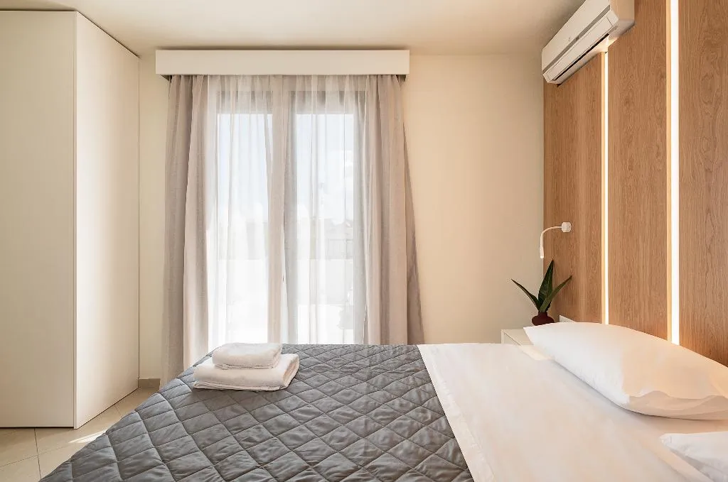 APARTMENT CAPACITY 4 Room, Elia Platanias, Crete