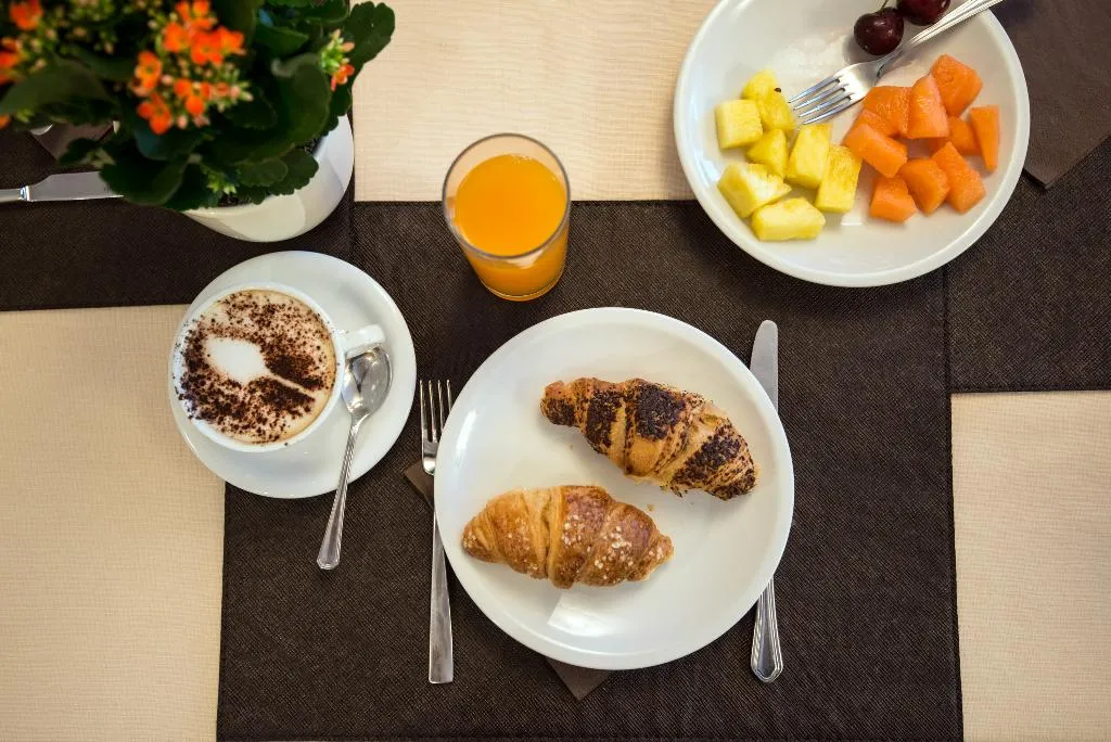 Restaurant, Just Hotel Saronno, Milan
