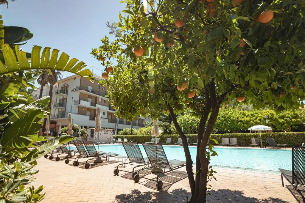 Pool, Hotel Aequa, Naples