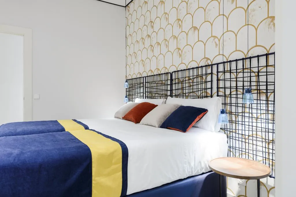 APARTMENT CAPACITY 2 TWO BEDROOMS Room, Smartrental Collection Gran Vía Centric, Madrid
