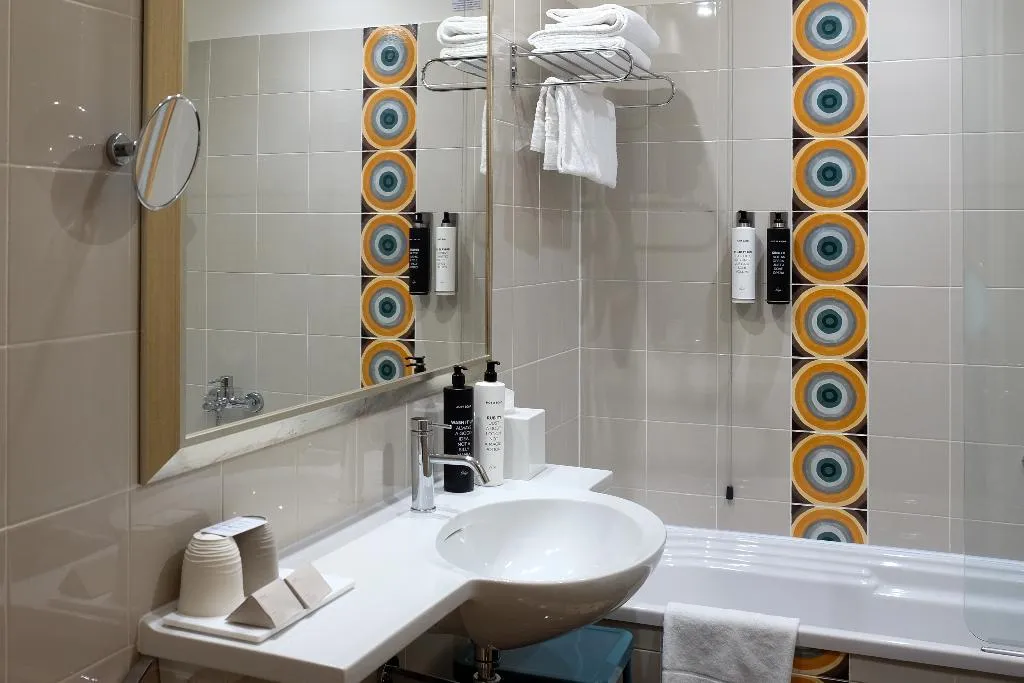 DOUBLE SUPERIOR Room, Luise, Milan