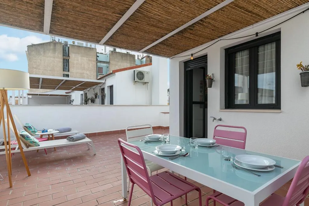APARTMENT DUPLEX Room, Holiday Rentals Tempa Museo, Seville
