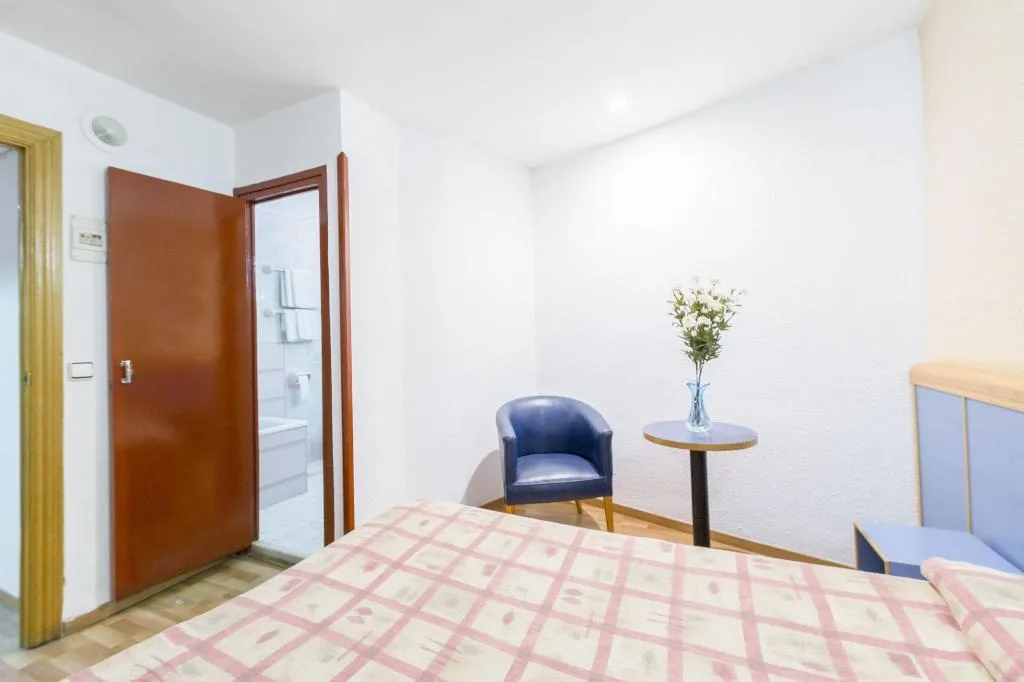 Room, Pensión Miami, Barcelona