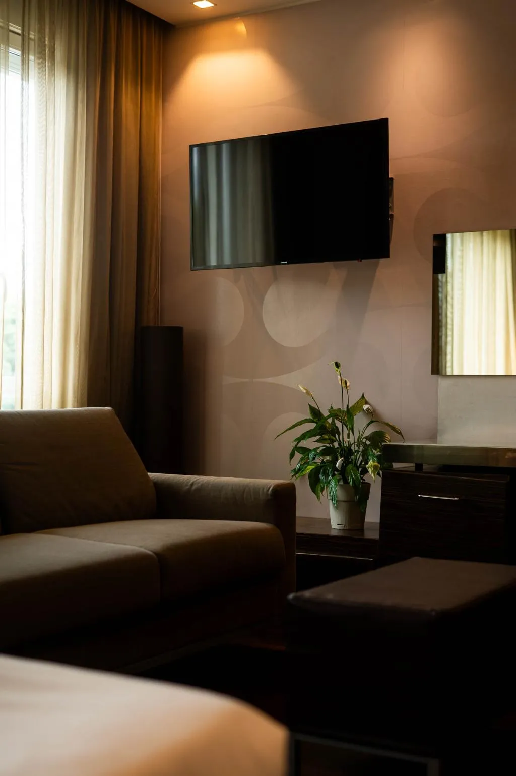 DOUBLE EXECUTIVE QUEEN BED Room, Axolute Comfort Hotel - Cantu, Milan