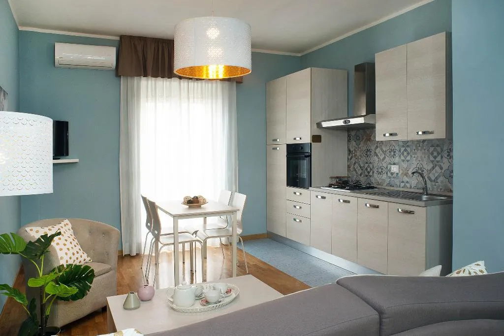 APARTMENT CAPACITY 4 Room, Residenza Flegrea, Naples