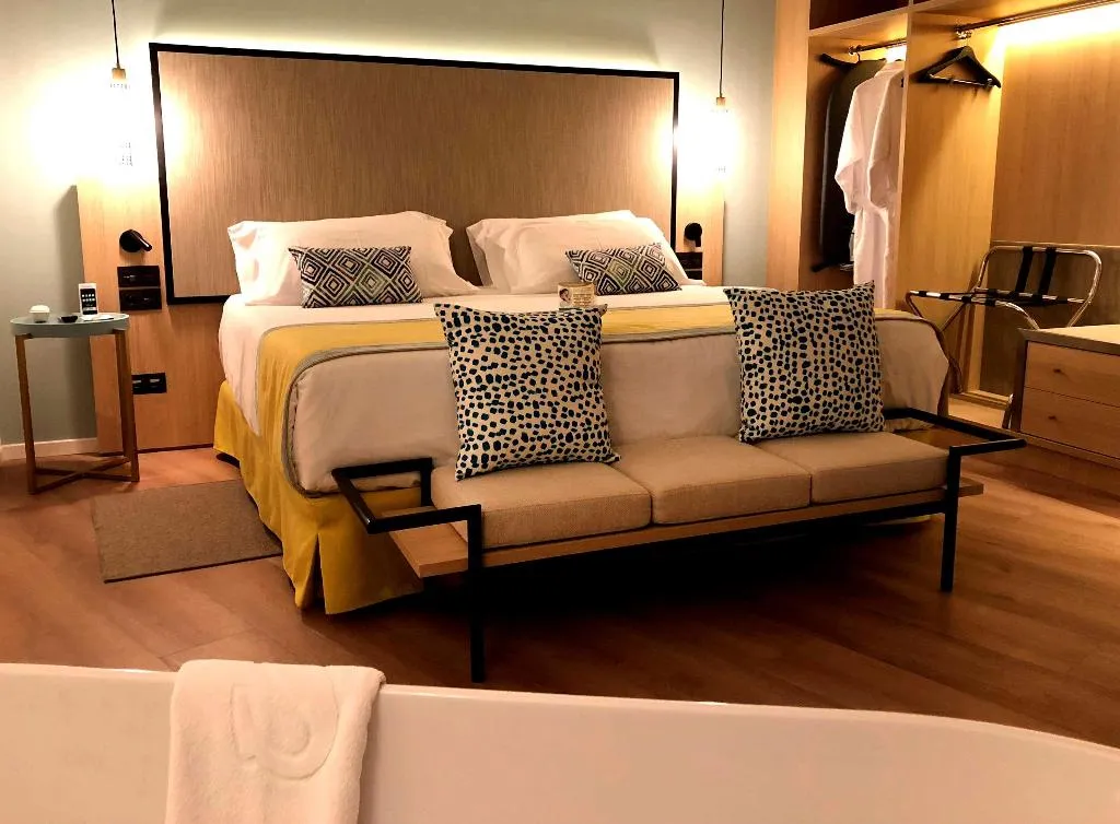JUNIOR SUITE SEA VIEW Room, Suit d M correct code to use 3695, Costa Blanca
