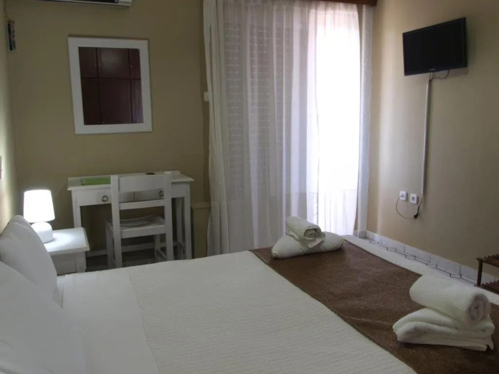 APARTMENT ONE BEDROOM Room, Kleopatra Traditional Hotel, Kalamata