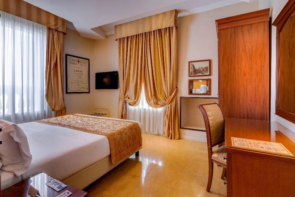 SINGLE BUSINESS Room, UNA HOTELS Galles Milano, Milan