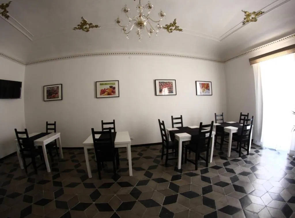 Restaurant, Gualtiero Camere E Suite, Catania