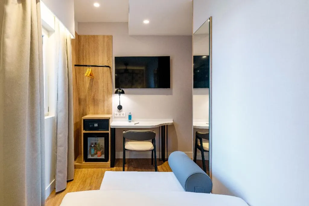 SINGLE STANDARD Room, Petit Palace Plaza de la Reina, Valencia