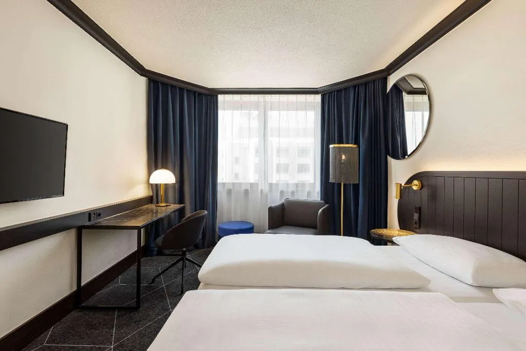 DOUBLE EXECUTIVE Room, Vienna House by Wyndham Diplomat Prague, Prague
