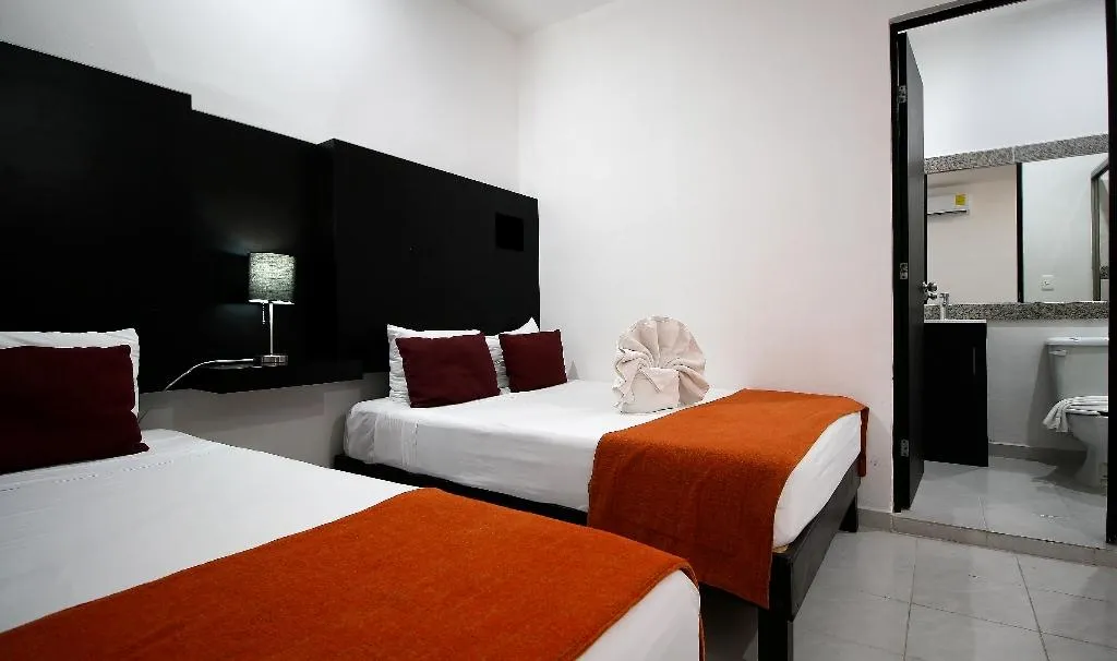 QUADRUPLE SUPERIOR TWO DOUBLE BEDS Room, Select Inn Quinta Playa del Carmen, Playa Del Carmen