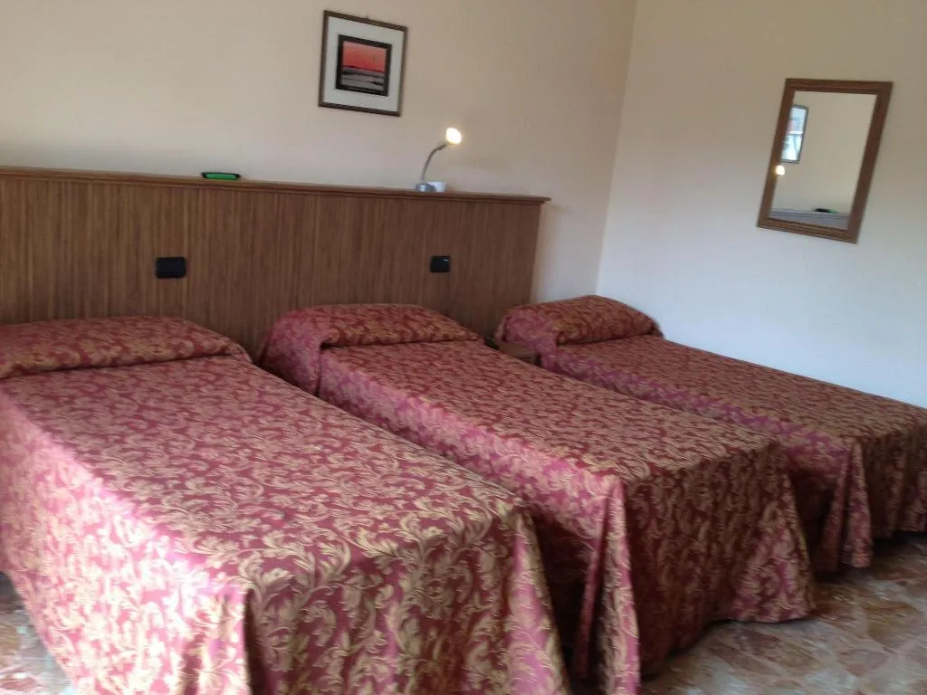 Room, Hotel York, Milan