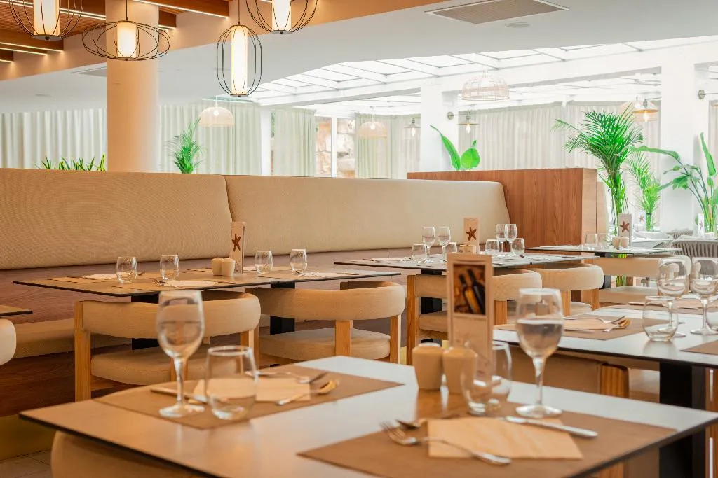 Restaurant, Bahia del Sol, Majorca