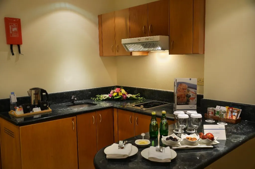 SUITE DELUXE Room, Swiss Belhotel Sharjah, Dubai