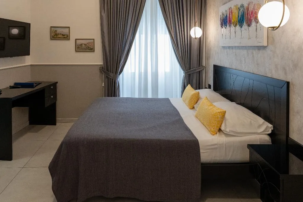 FAMILY ROOM SUPERIOR Room, Hotel San Michele, Naples