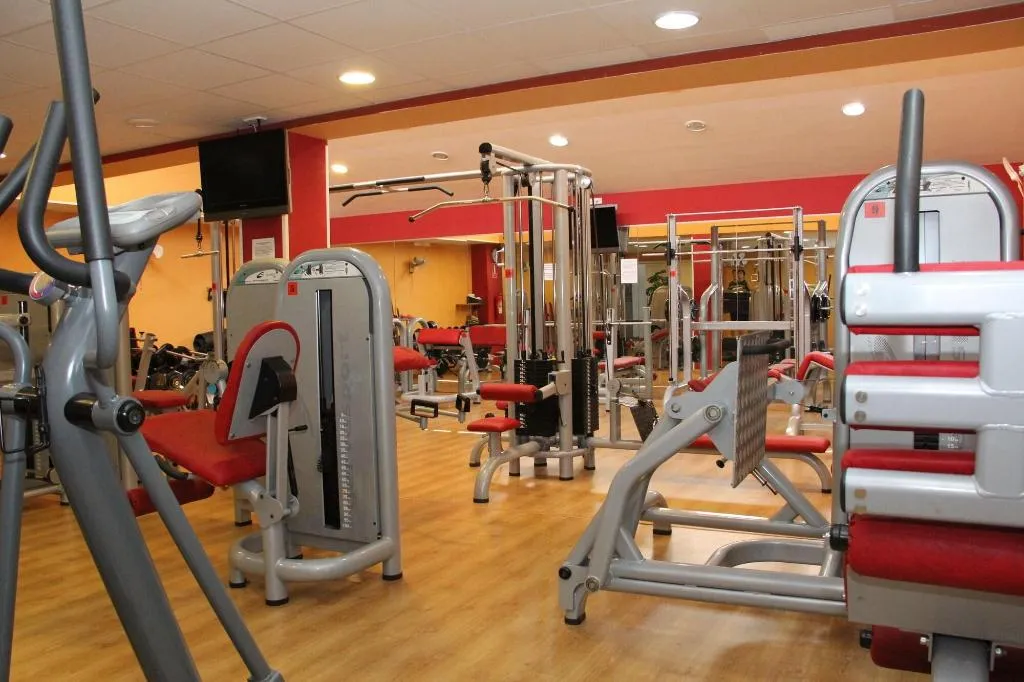 Sports and Entertainment, Hostel & Gym Relise, Menorca
