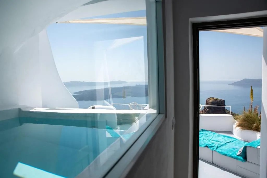 Room, Heavens Edge by Mr and Mrs White, Santorini