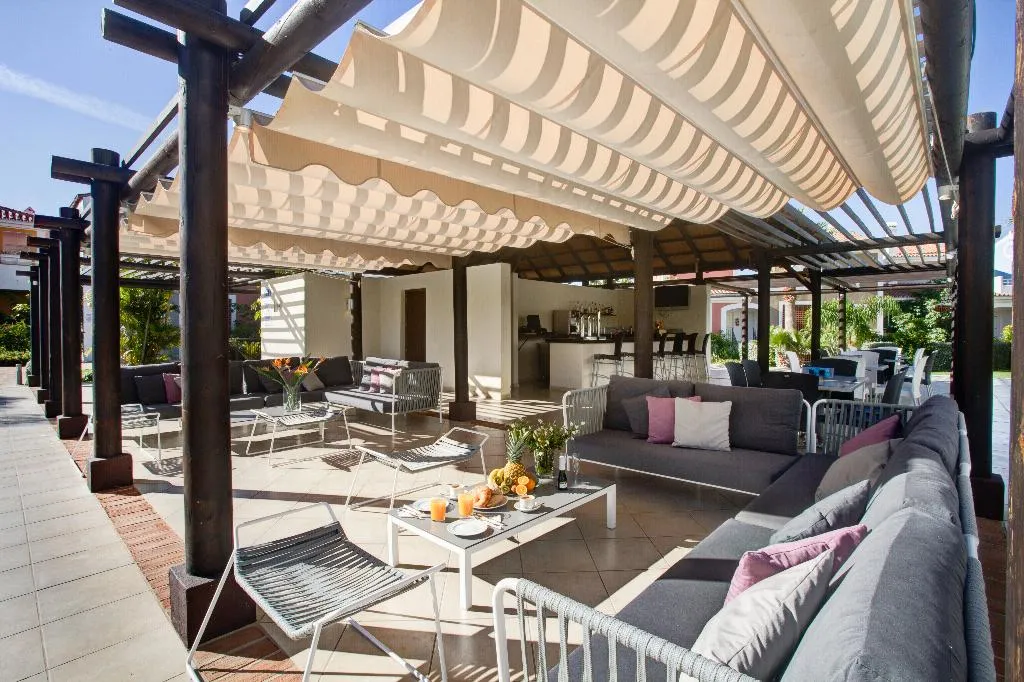 Bar, Cortijo del Mar Resort, Costa Del Sol