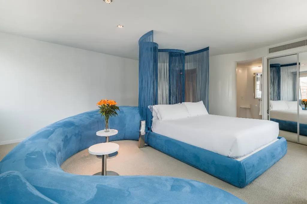 JUNIOR SUITE CAPACITY 1 Room, Room Mate Oscar, Madrid, Madrid