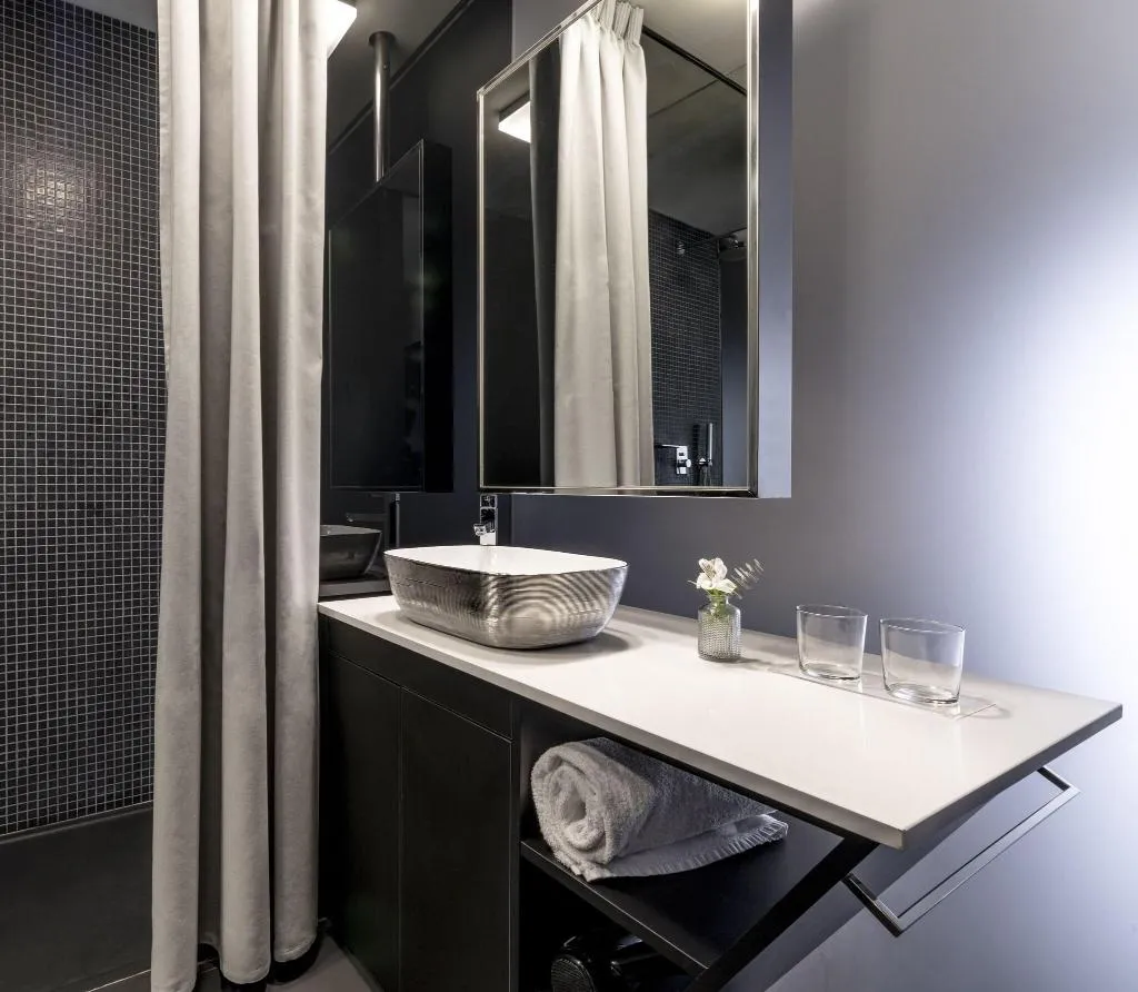 SUITE KING SIZE BED Room, 9 Hotel Mercy, Lisbon