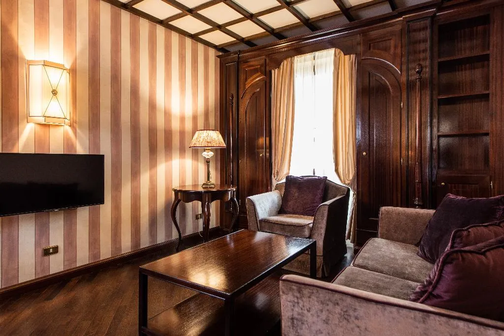 JUNIOR SUITE CLASSIC Room, Grand Hotel Baglioni, Florence