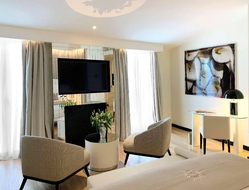 Room, Rosa Grand Milano - Starhotels Collezione, Milan