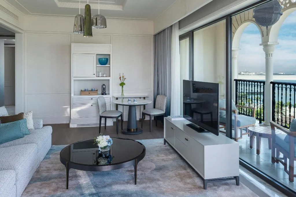 SUITE SEA VIEW Room, Four Seasons Resort Dubai at Jumeirah Beach, Dubai
